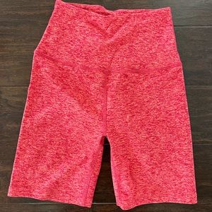 Beyond Yoga Space Dyed Biker Shorts size Small